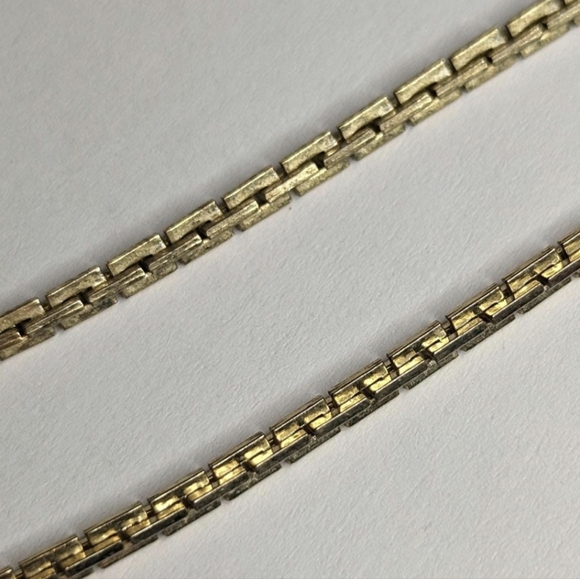 Robert Zentall Vintage Golden Leaf Pendant Square Chain Costume Jewelry 60s 70s - Picture 4 of 8